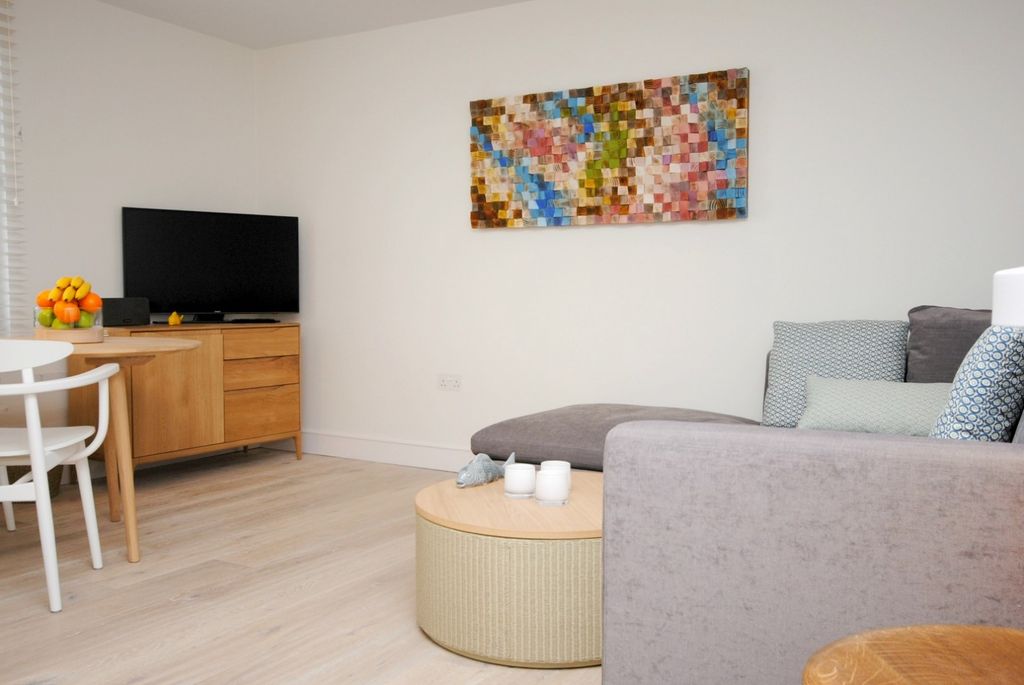 Property photo 3 of 6 Living Room Apartment To Rent In Chichester Marina