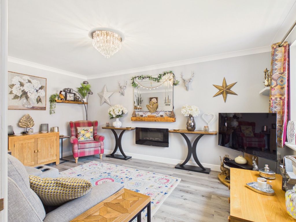 Property photo 2 of 21 5353603