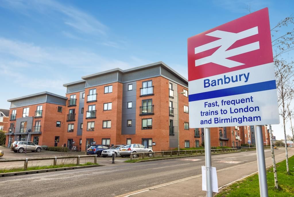 Property photo 1 of 8 External