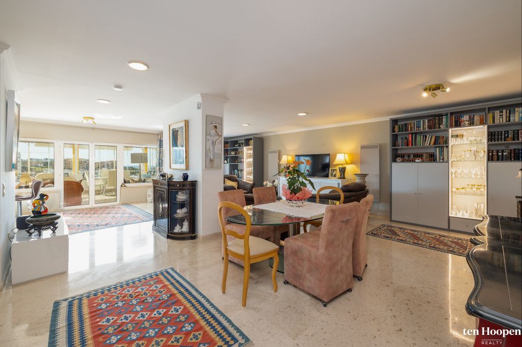 Property photo 2 of 30