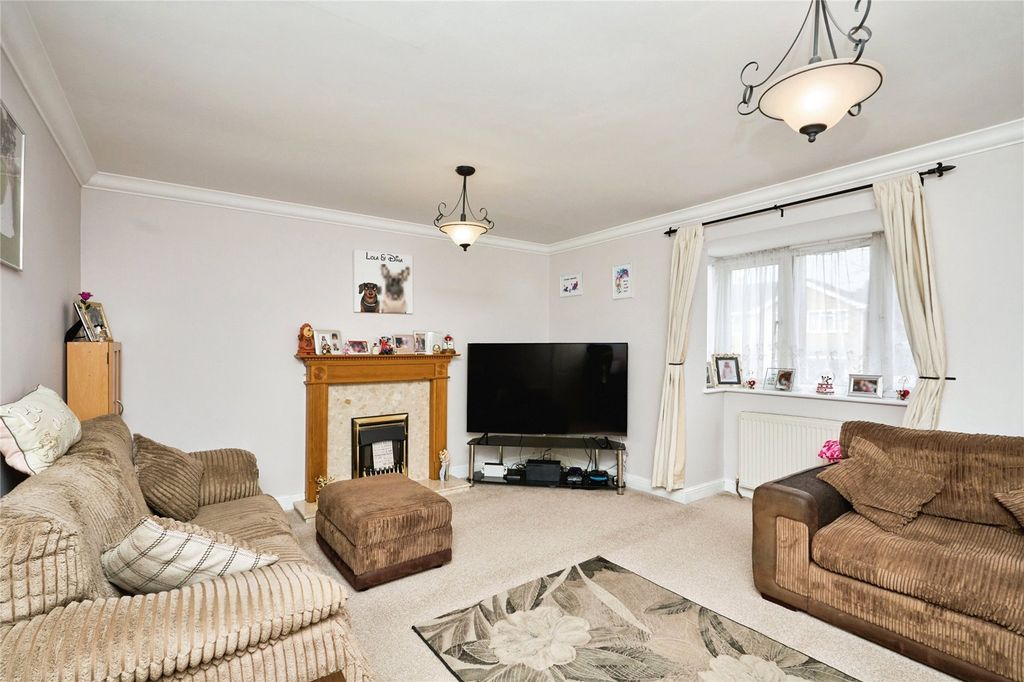 Property photo 3 of 15 Picture No. 08