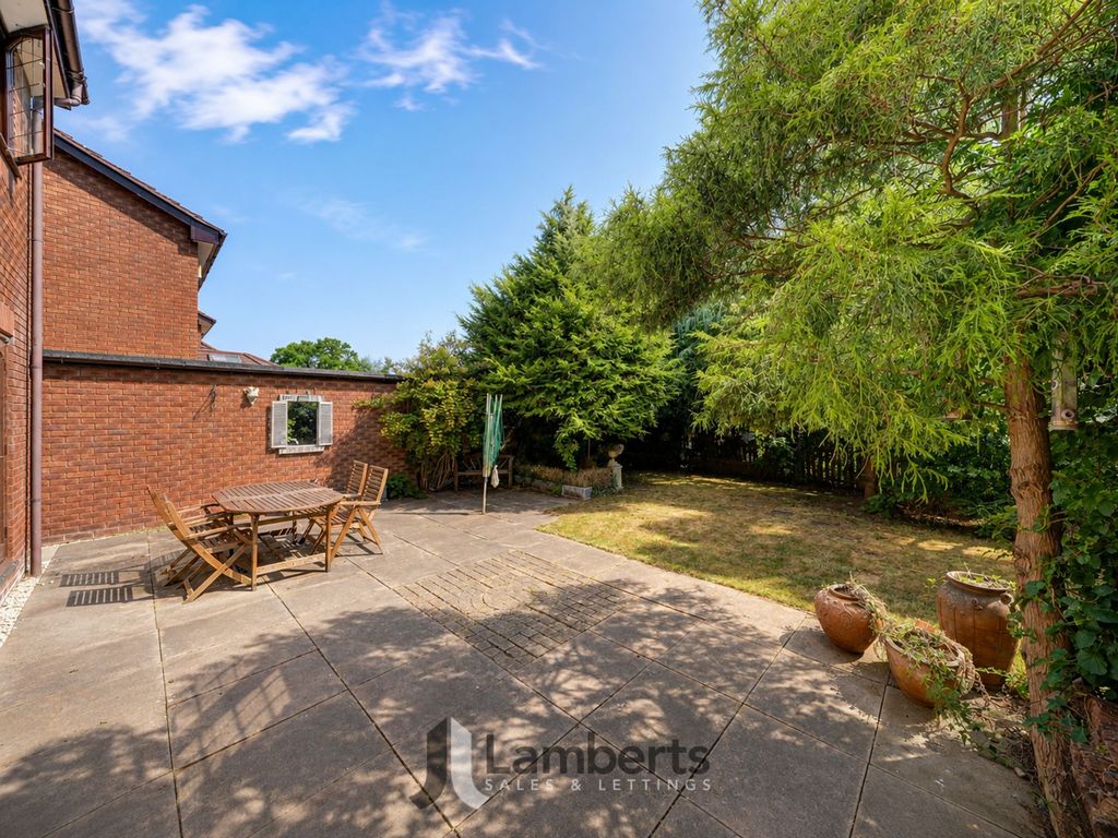 Property photo 2 of 30 Rear Garden