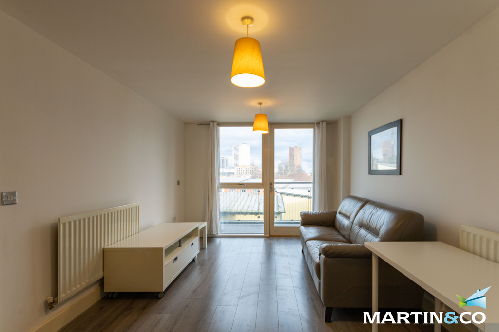 Property photo 3 of 14 Picture2