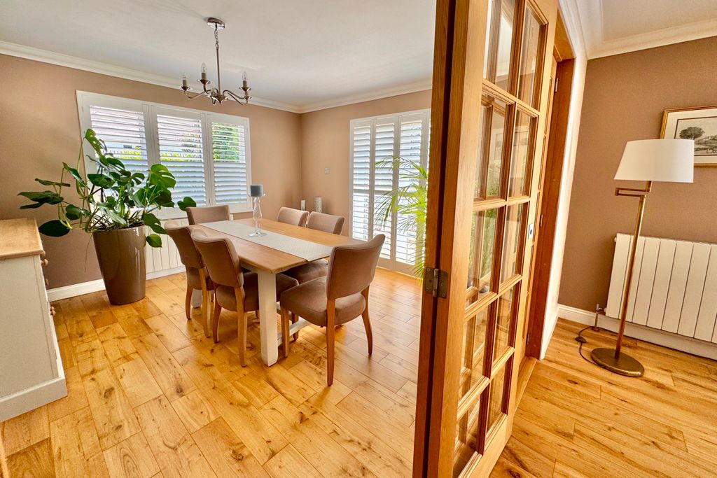 Property photo 3 of 23