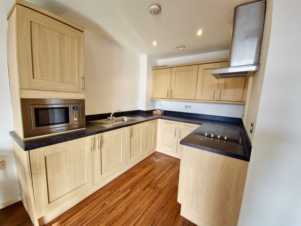 Property photo 2 of 6