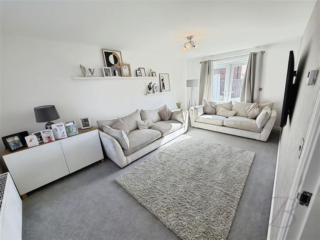 Property photo 2 of 13 B459A52F-Kx--G0Vxnu69m0Qe6Icn3Q.Jpg