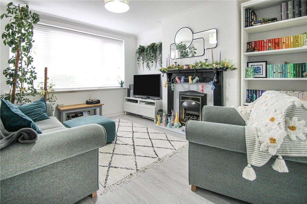 Property photo 2 of 11 Sitting Room