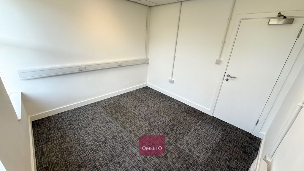 Property photo 2 of 4 Office To Let