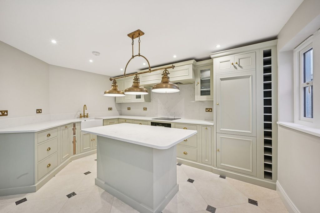 Property photo 1 of 16 Kitchen