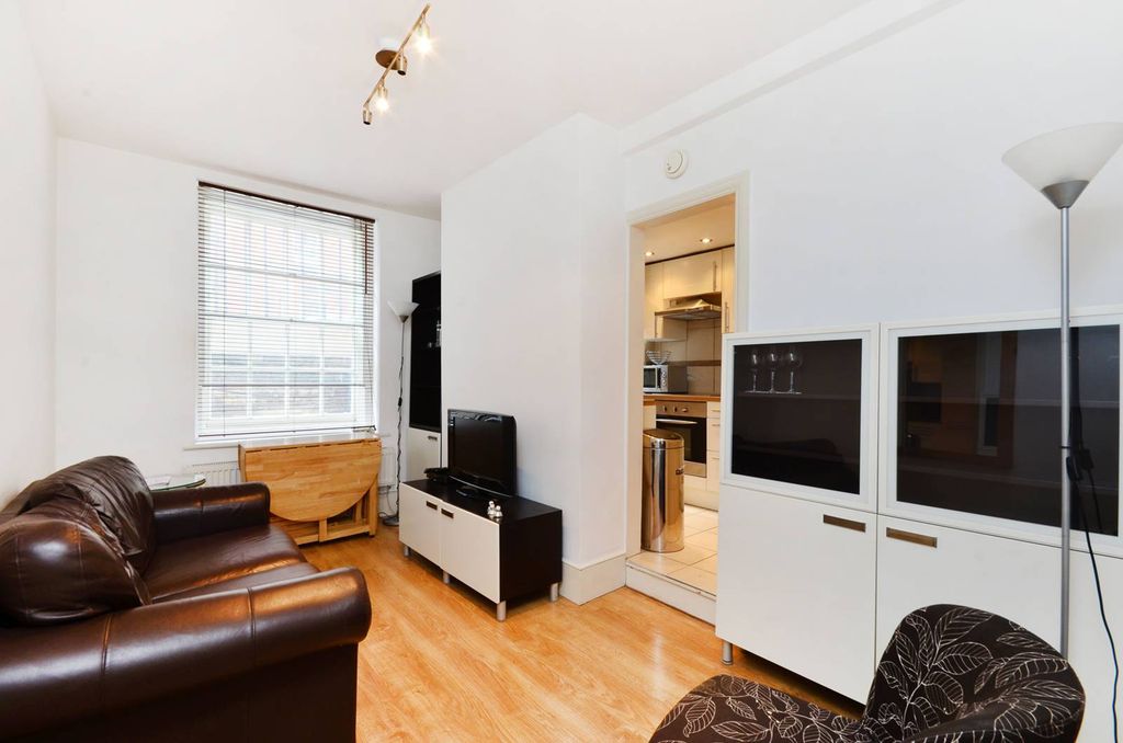 Property photo 1 of 5