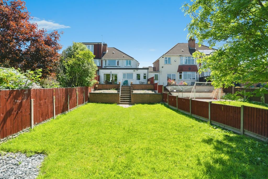 Property photo 3 of 20