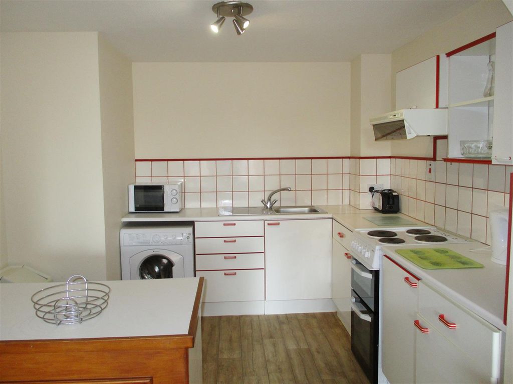 Property photo 3 of 7