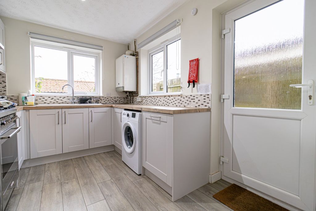 Property photo 3 of 24 3845457
