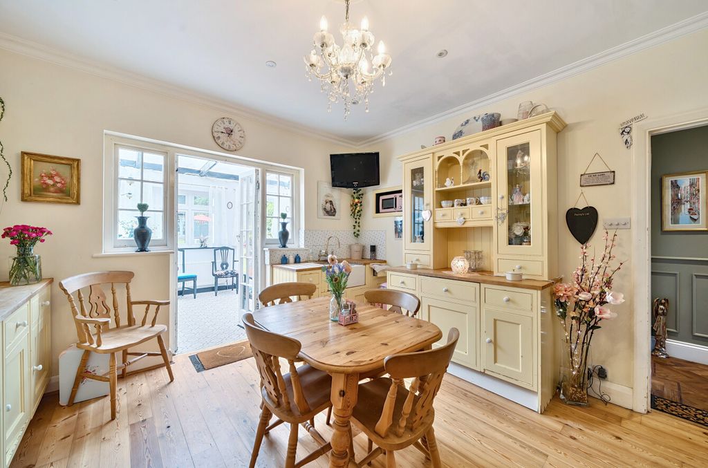 Property photo 2 of 18 1301402-13-68503A4487Dfc