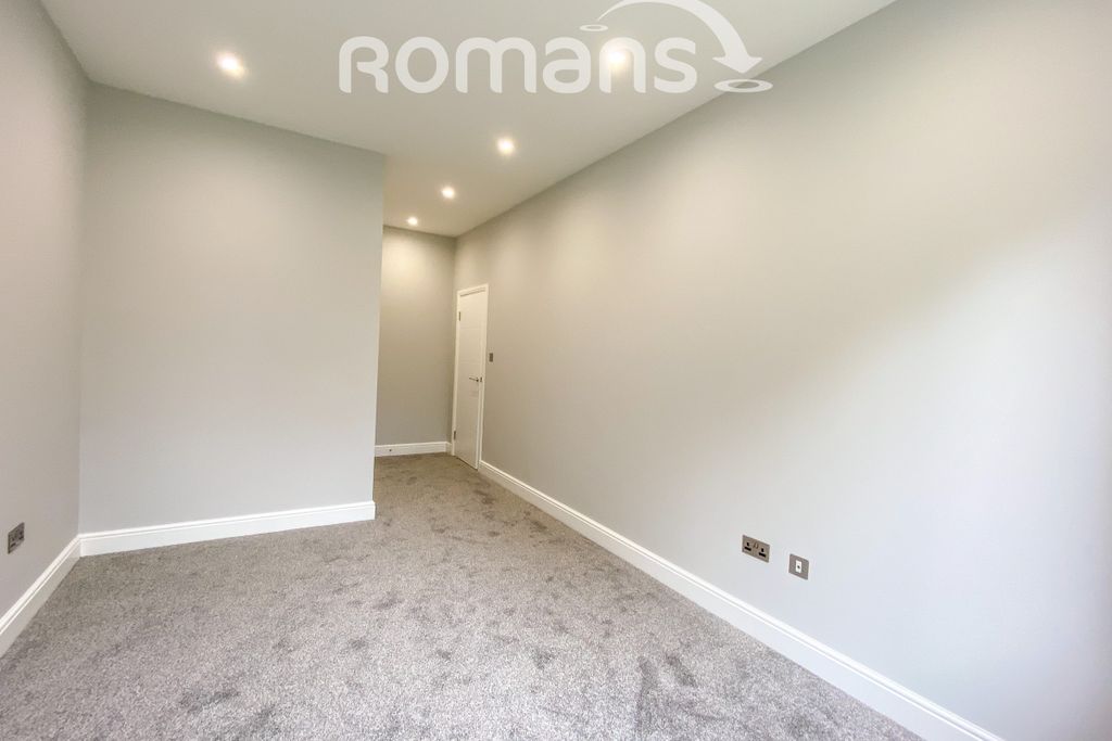 Property photo 3 of 6 92Dea702-A58E-4403-8
