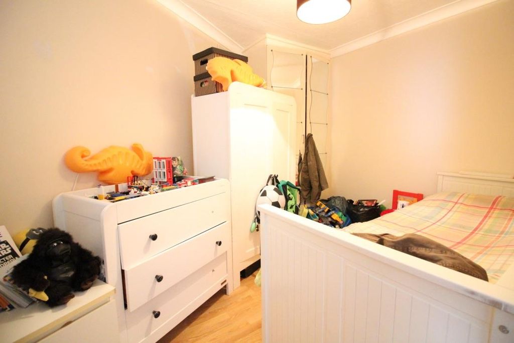 Property photo 2 of 5 Unadjustednonraw_Thumb_21589.Jpg