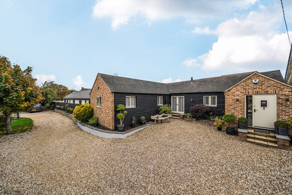 Property photo 1 of 41 1368851468Ed22A711Ca5