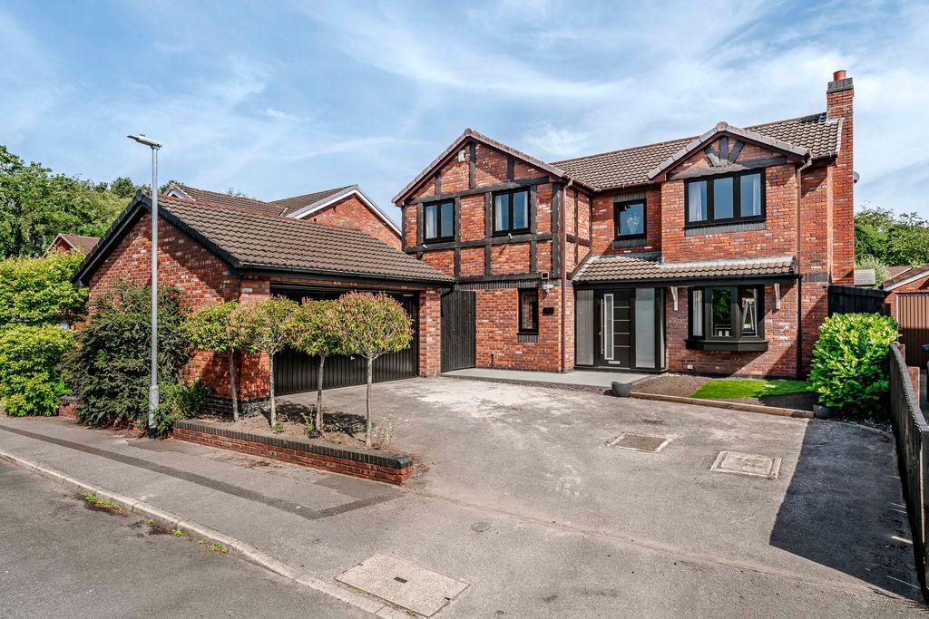 Property photo 1 of 60