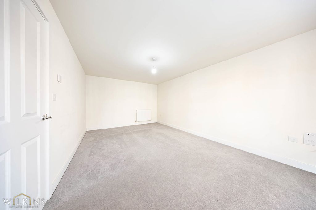 Property photo 2 of 40 Photograph