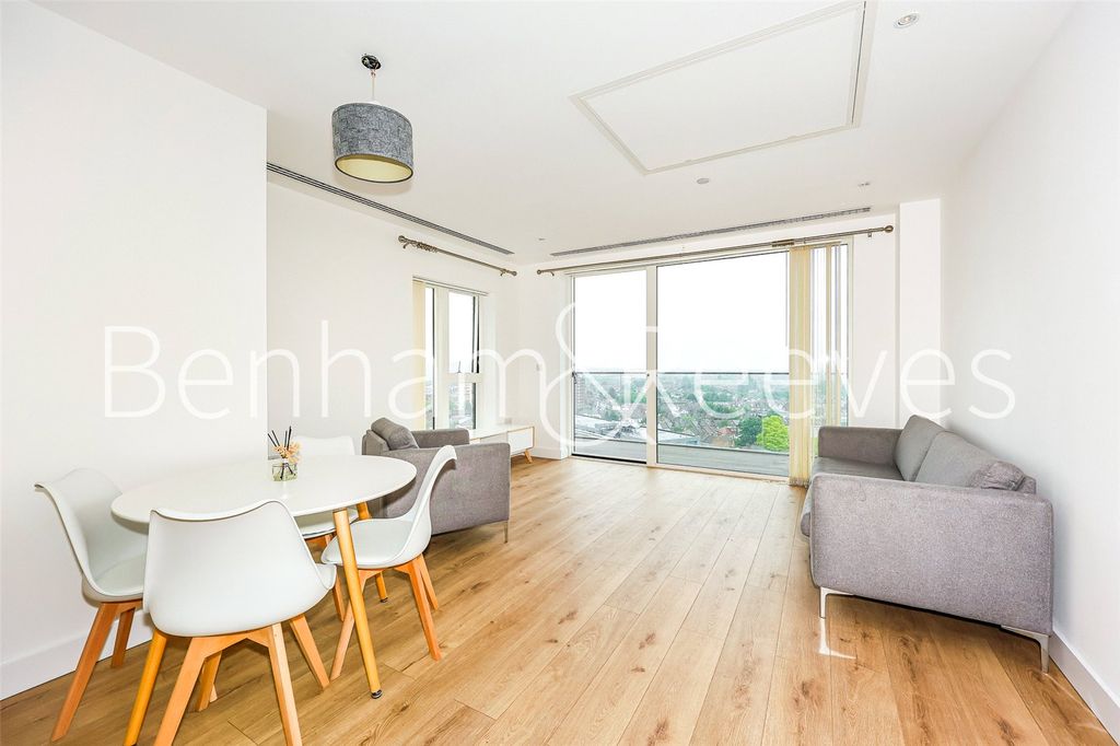 Property photo 2 of 10 Picture No. 05