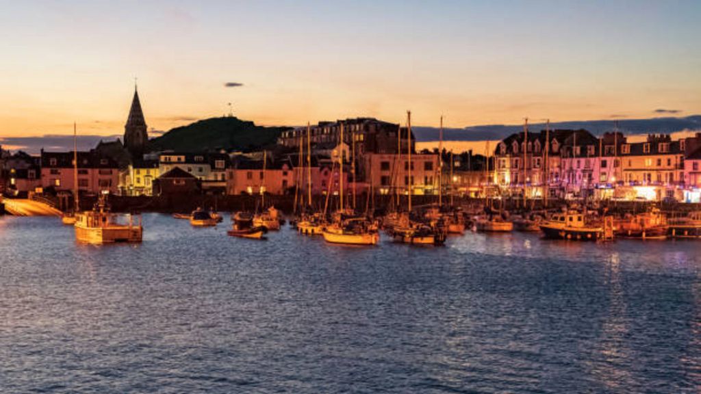 Property photo 3 of 27