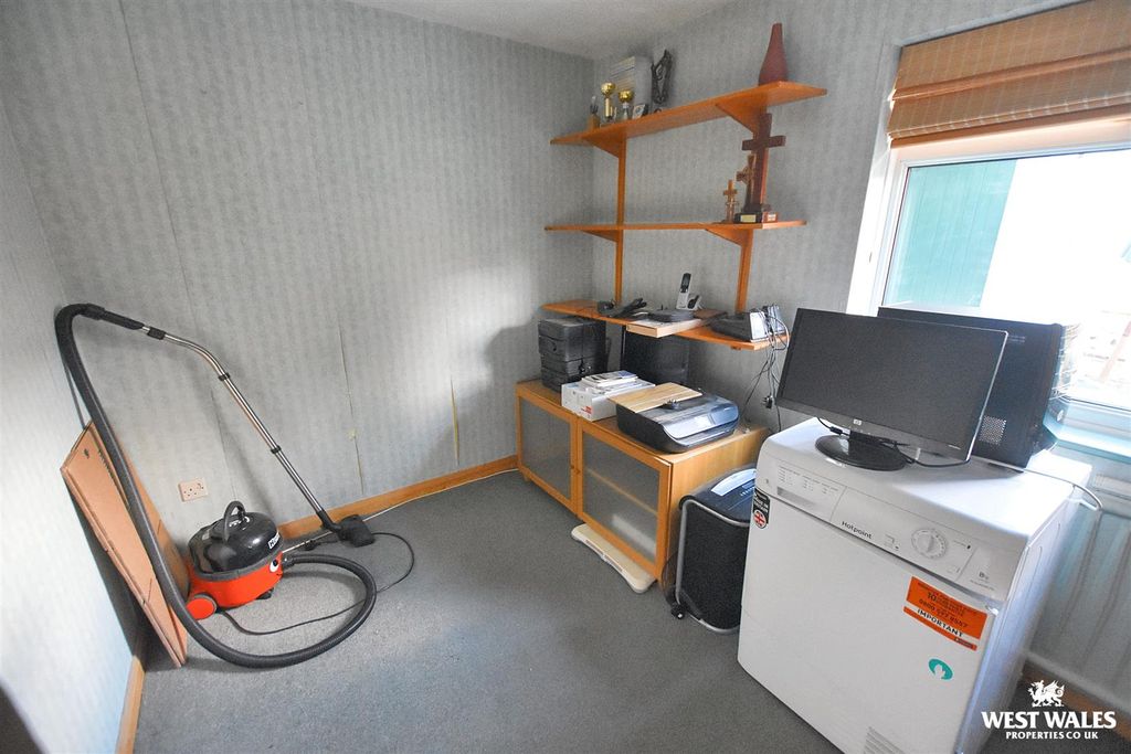 Additional image 10 of 3 bed detached bungalow for saleWhitehall Avenue, Pembroke SA71