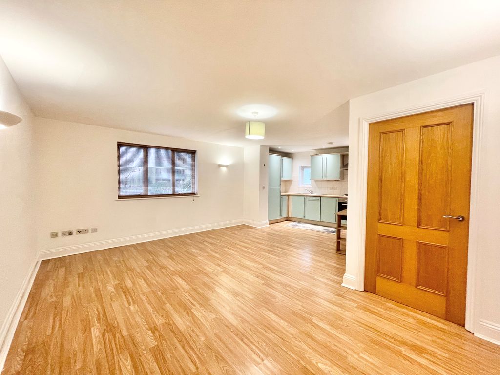 Property photo 3 of 5 Living Room