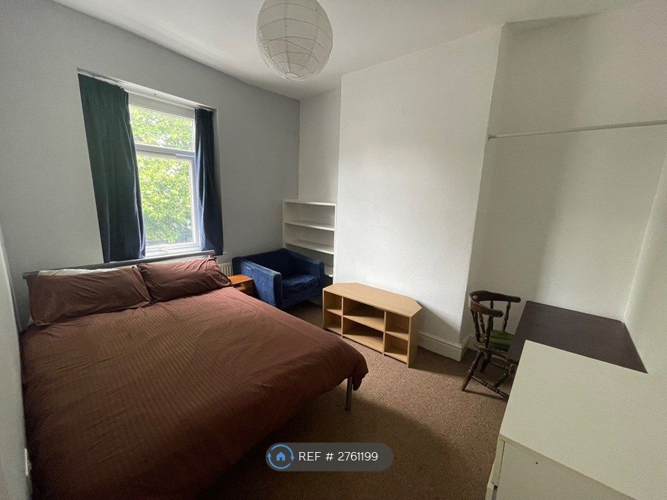 Property photo 3 of 12