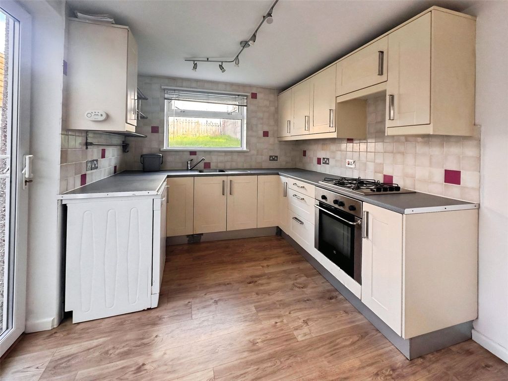 Property photo 3 of 14 Picture No. 02