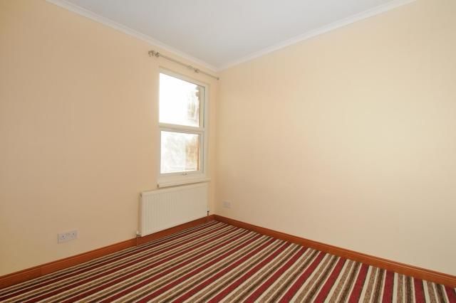 Property photo 3 of 9 Bedroom