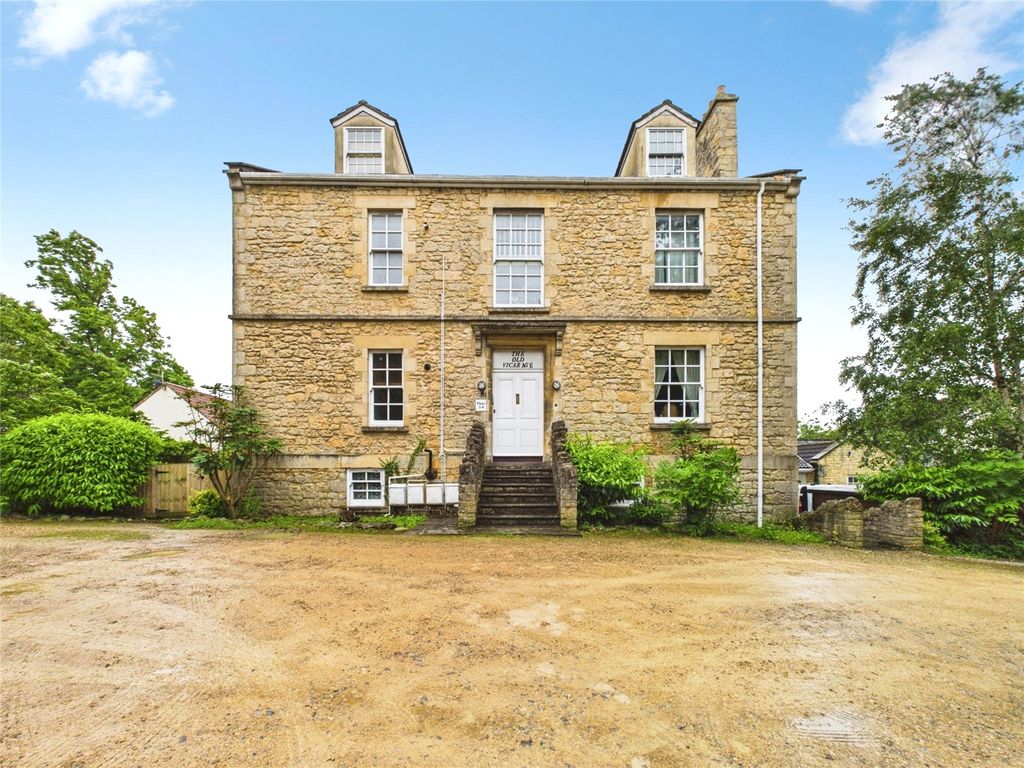 Property photo 2 of 13 Picture No. 18