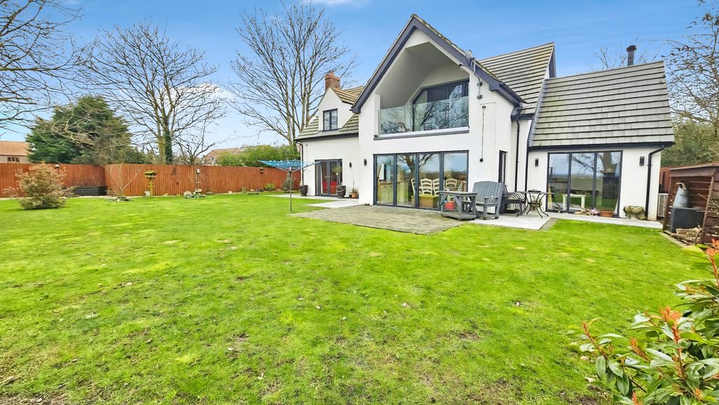 Property photo 1 of 26