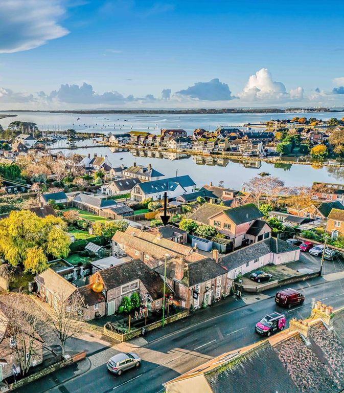 Property photo 1 of 17 Photo 17