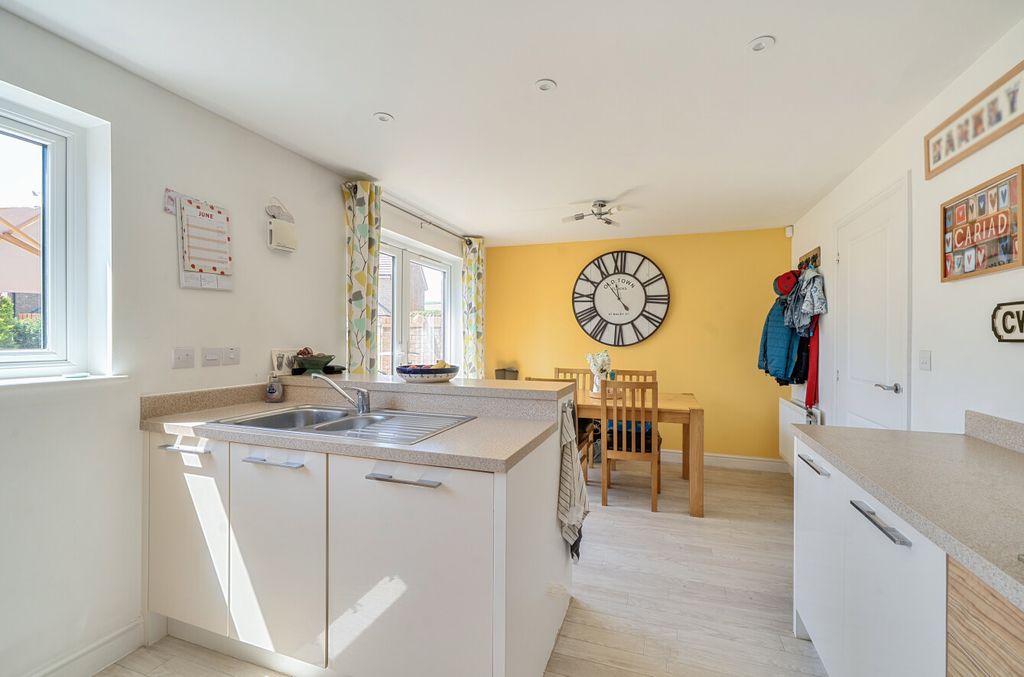 Property photo 3 of 24 1480681-18-6A3d41...