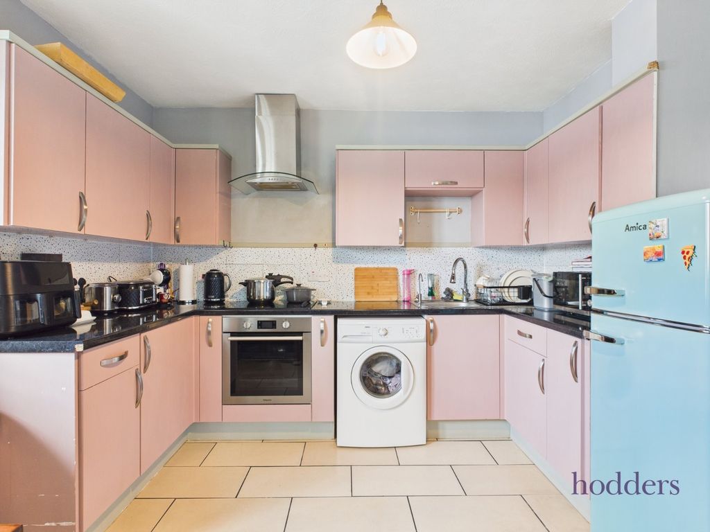 Property photo 3 of 9 Picture No. 21