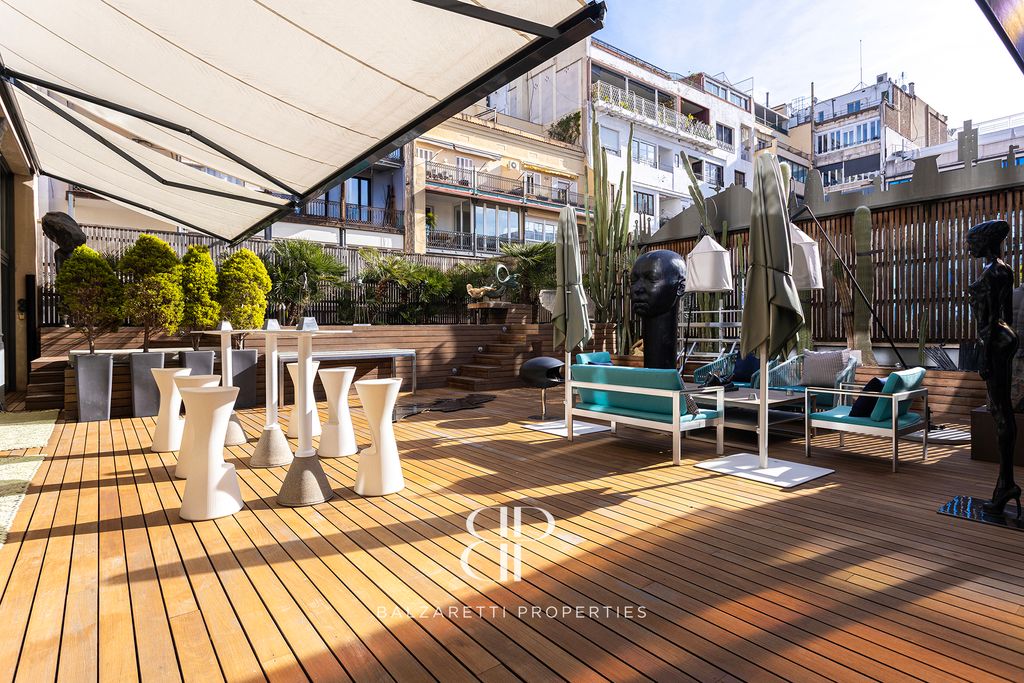 Property photo 2 of 55