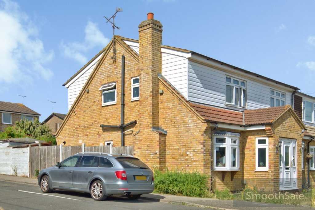 Property photo 2 of 31