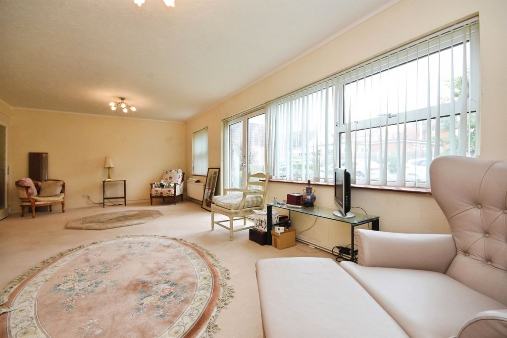 Property photo 3 of 8