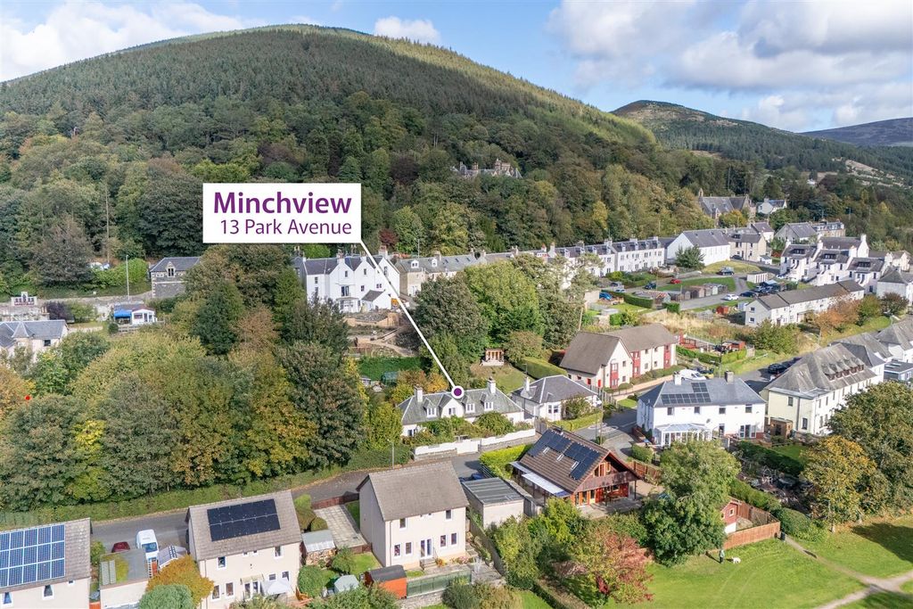 Property photo 2 of 42 Minchview-02.Jpg