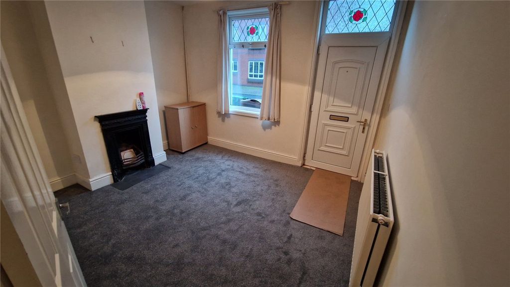 Property photo 2 of 8 Picture No. 06