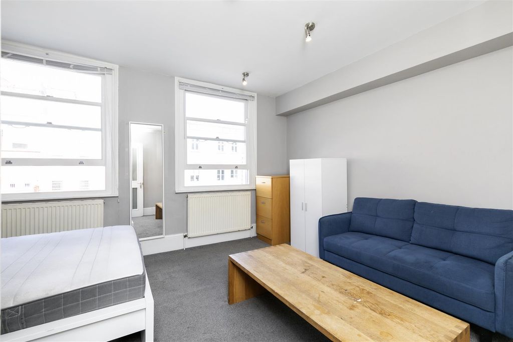 Property photo 3 of 16 139A Camden High Street -7.Jpg