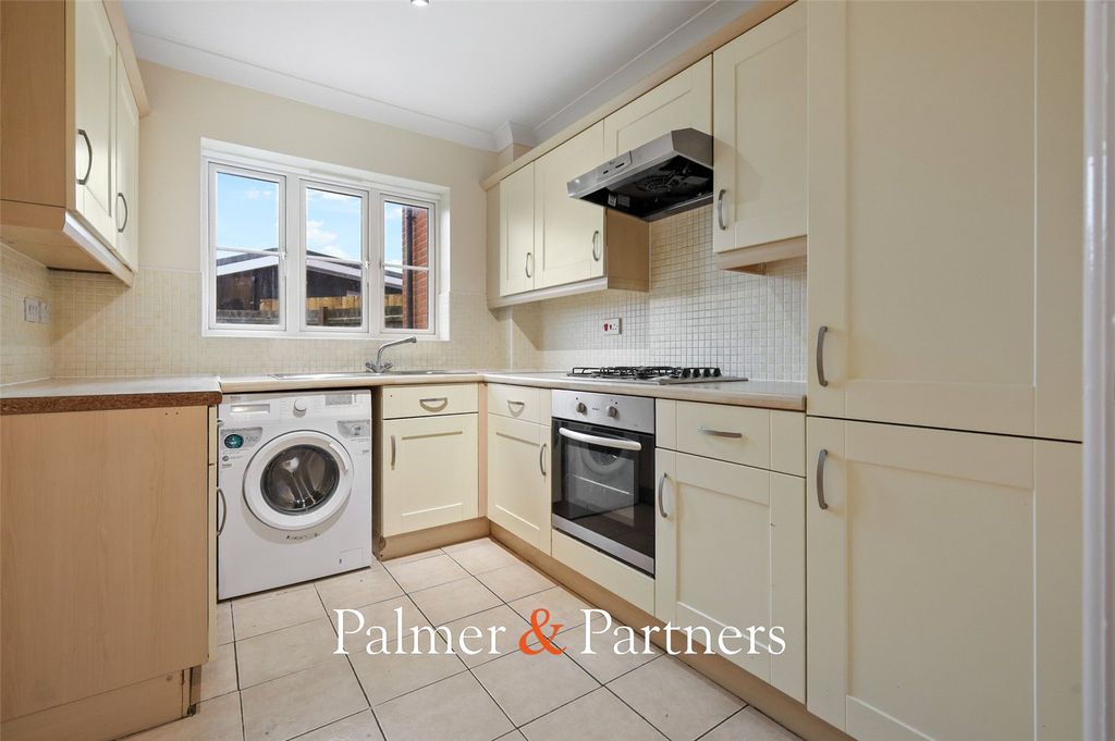 Property photo 2 of 12 Picture No. 14