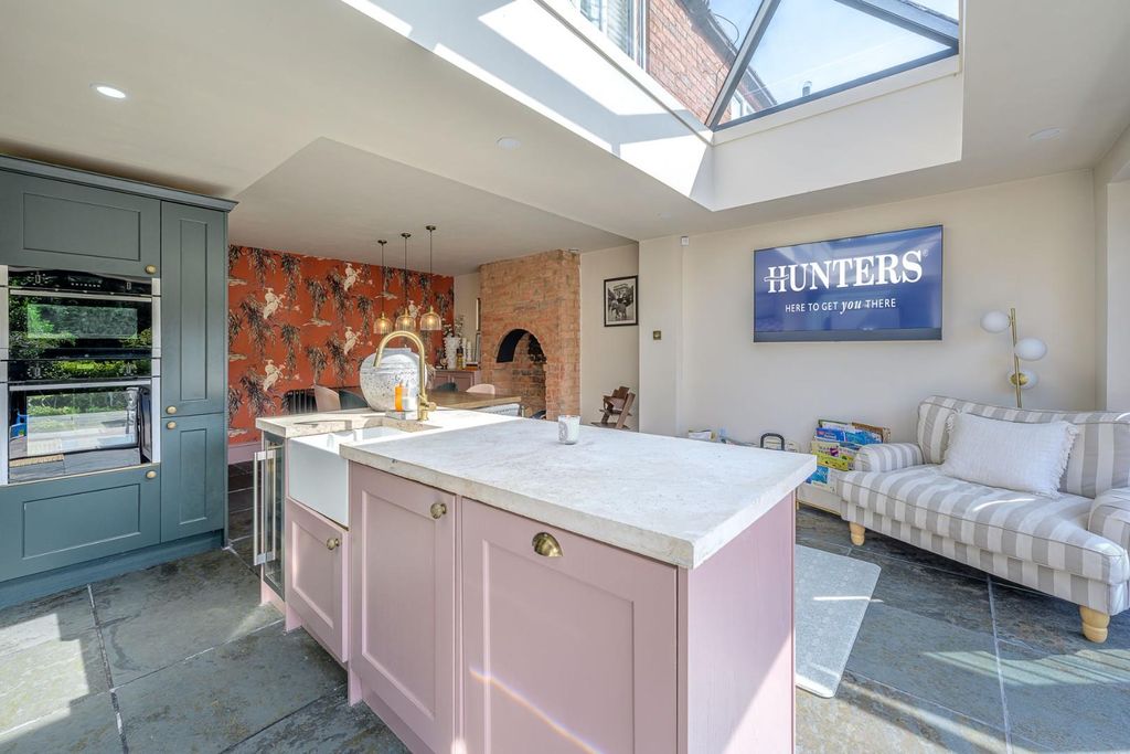 Property photo 3 of 32 Open Plan Kitchen Living 2
