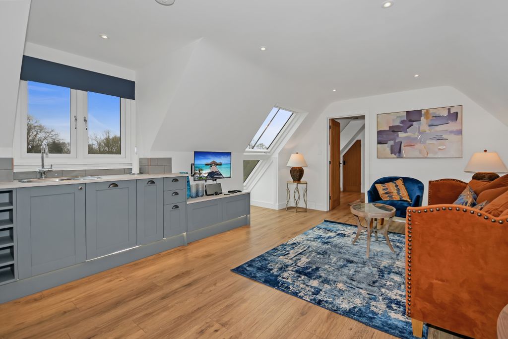 Property photo 3 of 12 Dsc_4738