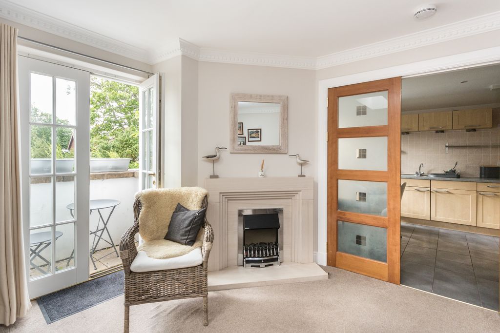 Property photo 3 of 27 Property Image 3