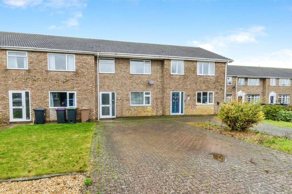 Property photo 1 of 18