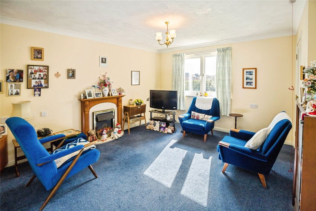 Property photo 2 of 13 Living Room