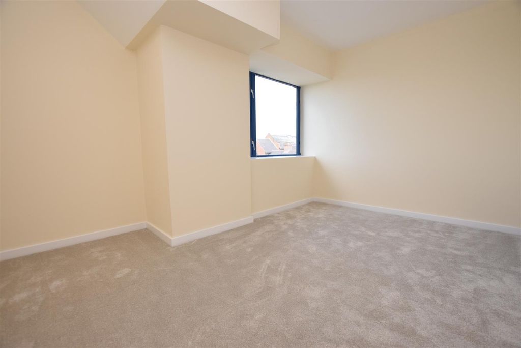 Property photo 3 of 9 1855194