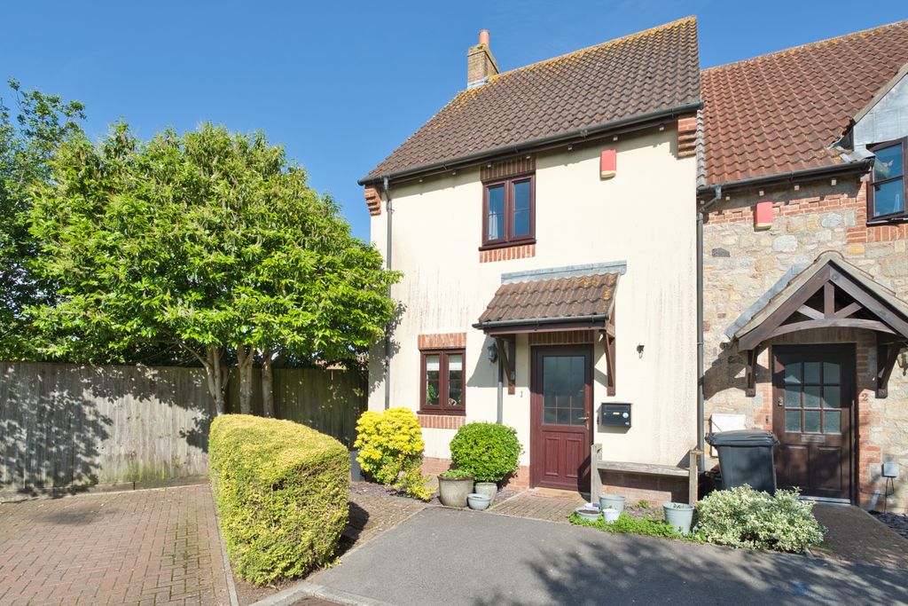 Property photo 1 of 19 2 Bed End Terrace For Sale