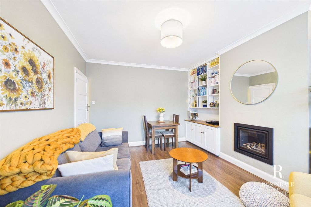 Property photo 3 of 19 Picture 3